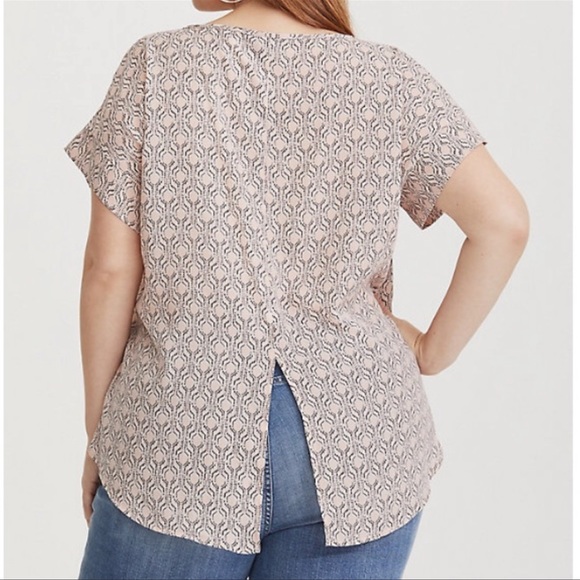 Torrid blouse - Picture 2 of 4